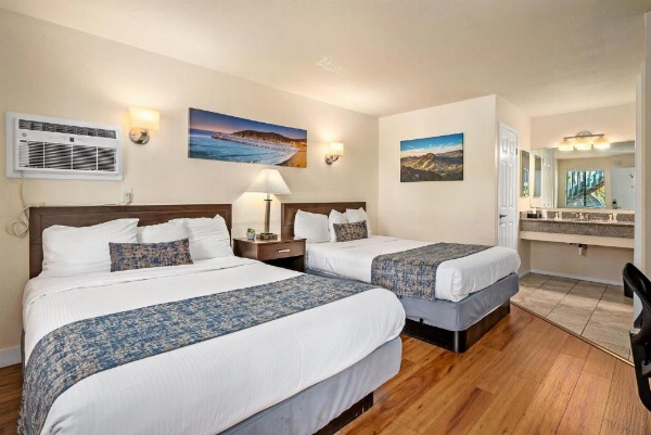 Sunbeam Motel image 10