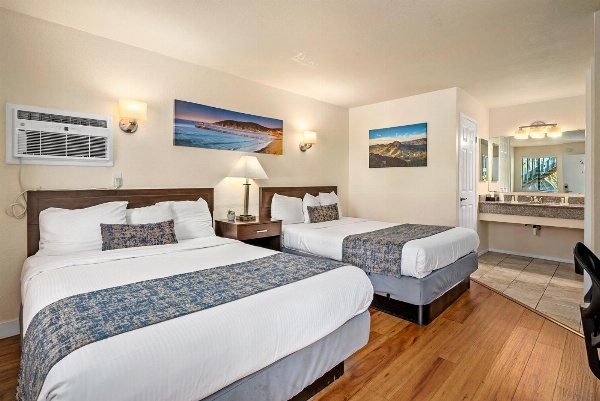 Sunbeam Motel image 4